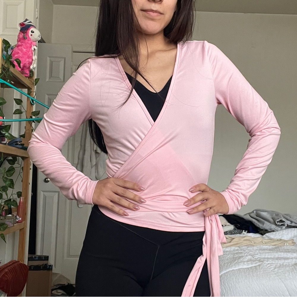 💘SOLD💘 Pink Wrap Top